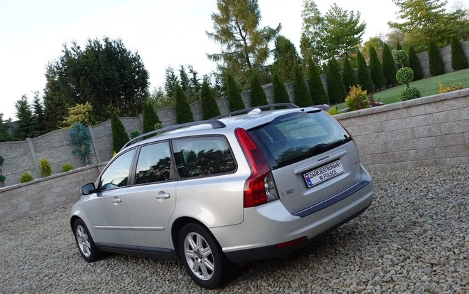 Volvo V50 cena 14900 przebieg: 323000, rok produkcji 2007 z Brześć Kujawski małe 79